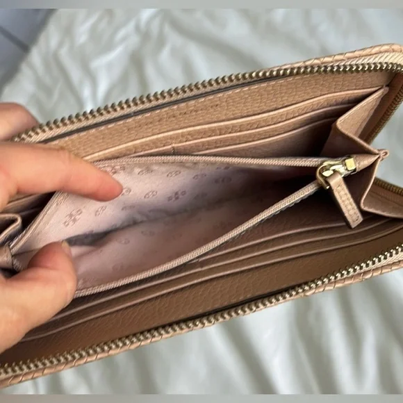 Tory Burch Continental Wallet with Tassel - Picture 15 of 15